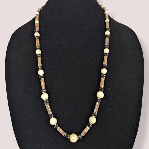 Vintage Marbled Lucite Beaded Necklace - Picture 1 of 6